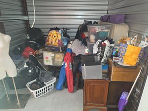 10 x 10 storage unit in Danbury, CT
