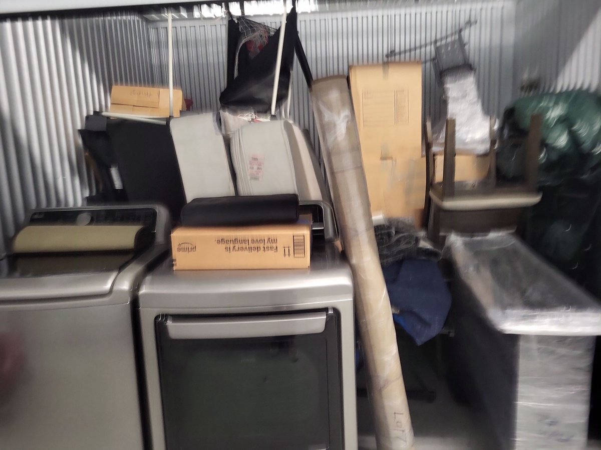 10 x 10 storage unit in Windermere, FL