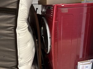 10 x 10 storage unit in San Francisco, CA