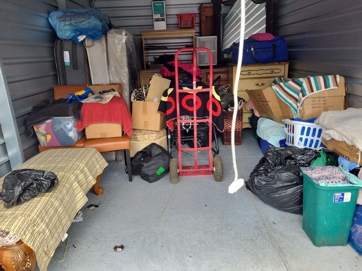 10 x 15 storage unit in Winter Haven, FL