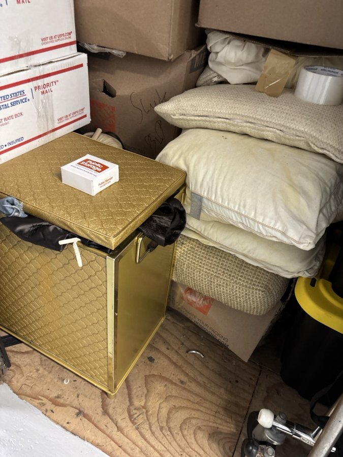 5 x 14 storage unit in San Francisco, CA