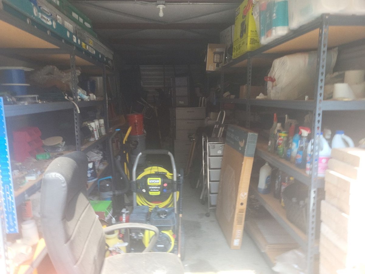 10 x 30 storage unit in Davenport, FL