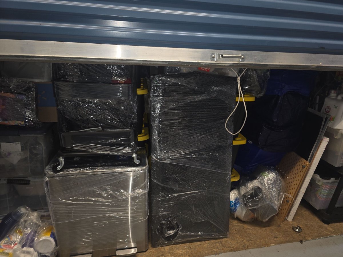 10 x 11 storage unit in San Francisco, CA