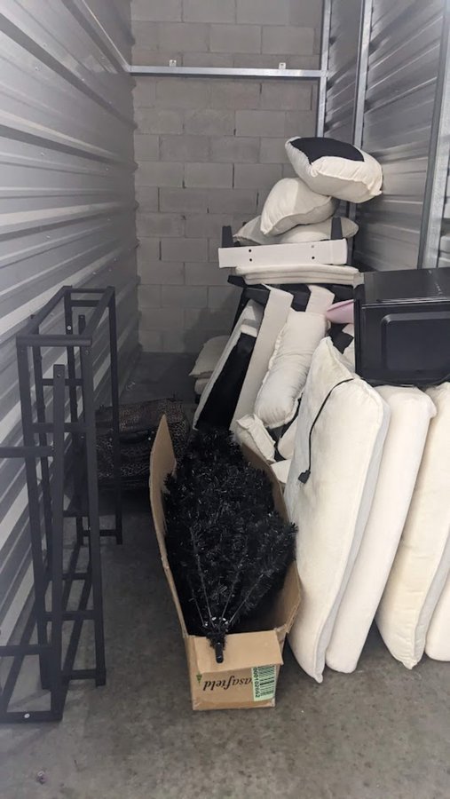 5 x 15 storage unit in Toledo, OH