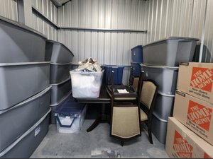 10 x 10 storage unit in Maple Grove, MN
