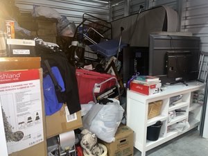 10 x 10 storage unit in Lewisville, TX