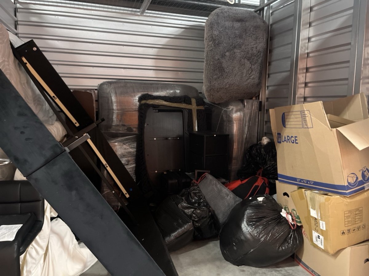 10 x 10 storage unit in Lewisville, TX