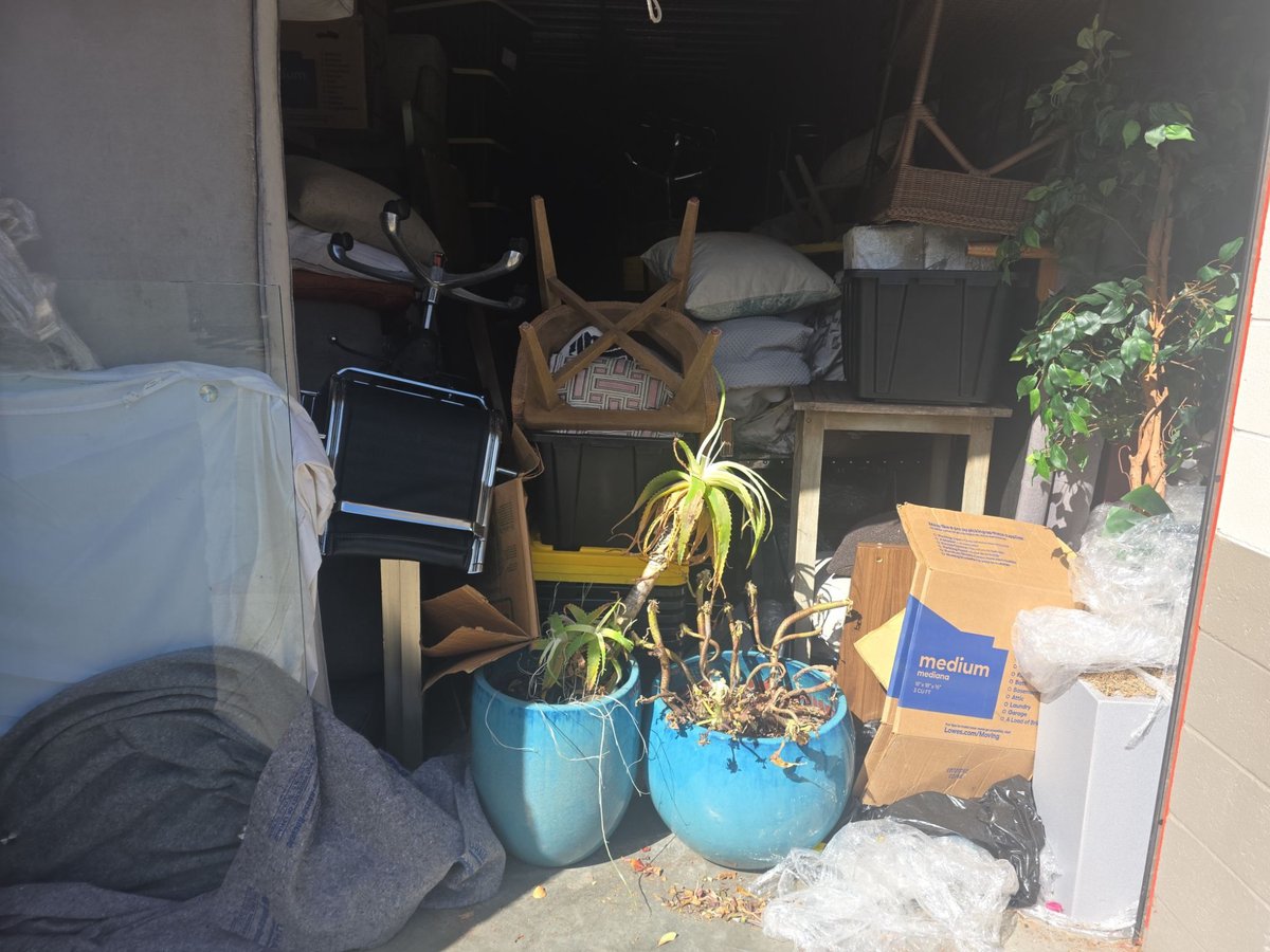 10 x 30 storage unit in San Francisco, CA