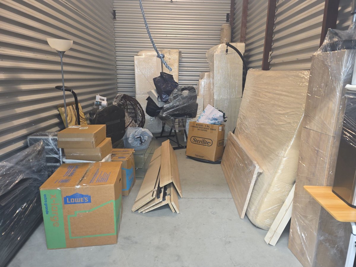 10 x 20 storage unit in San Francisco, CA