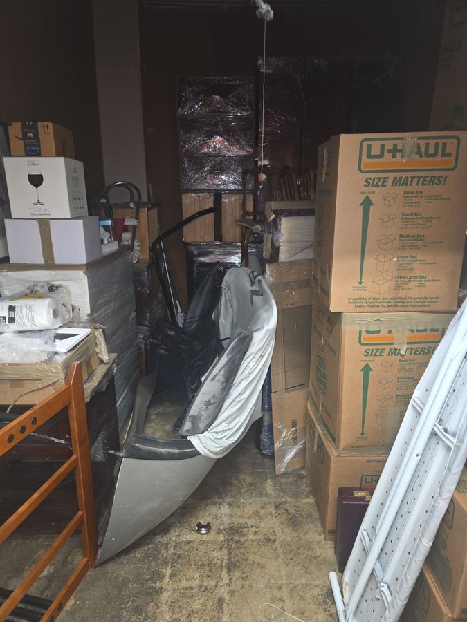 10 x 12 storage unit in San Francisco, CA