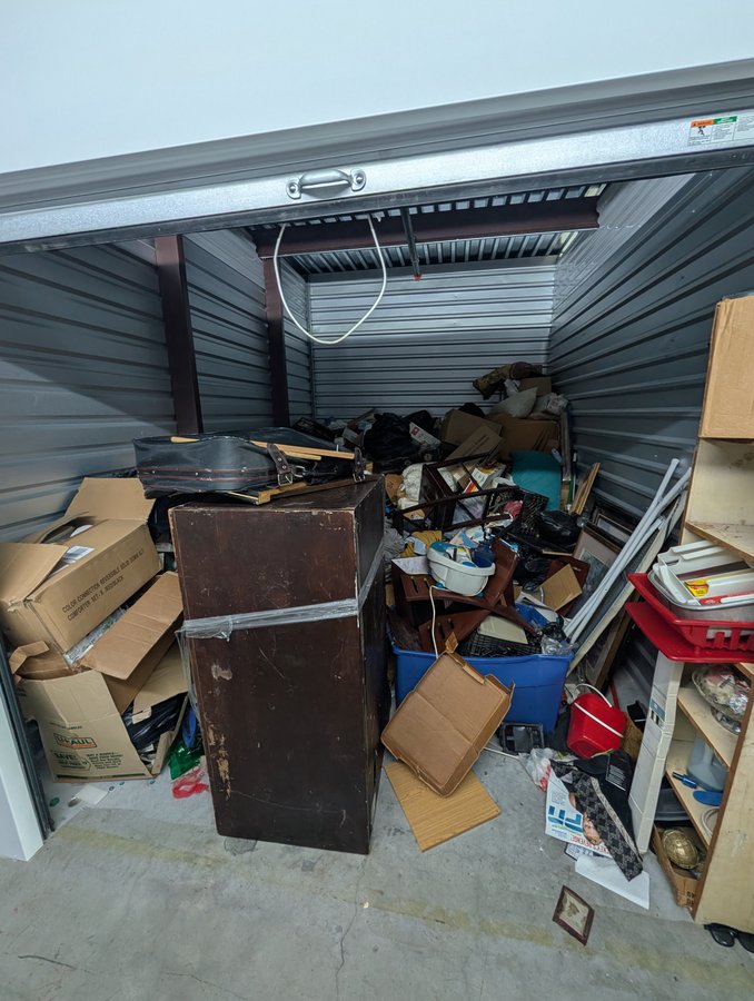 10 x 15 storage unit in Dallas, TX