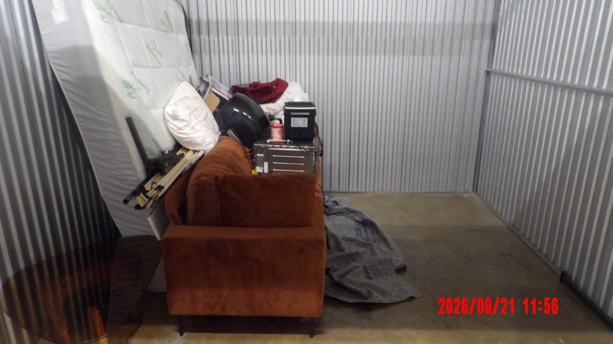 10 x 10 storage unit in Clarksville, TN