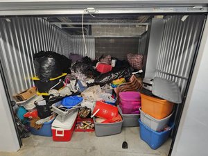 10 x 10 storage unit in Washington, DC