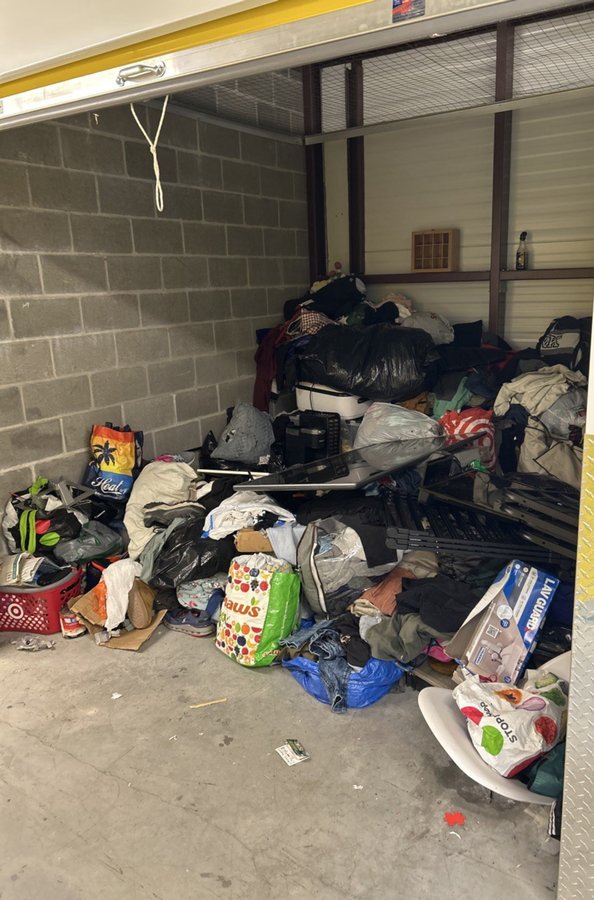 10 x 11 storage unit in Quincy, MA