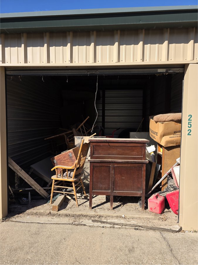 10 x 14 storage unit in Wichita, KS