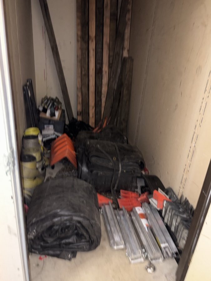 5 x 10 storage unit in Irving, TX