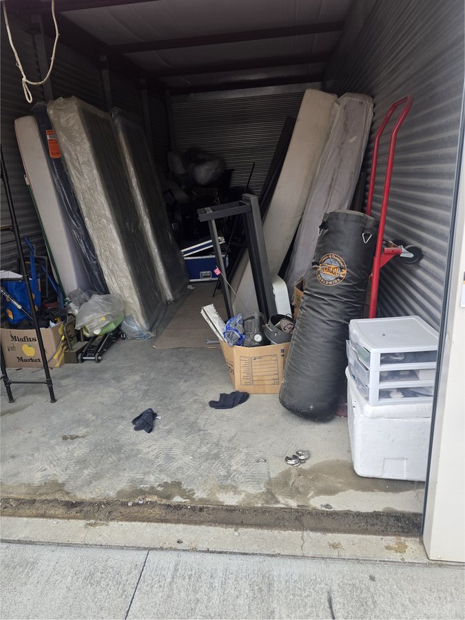 10 x 25 storage unit in Omaha, NE