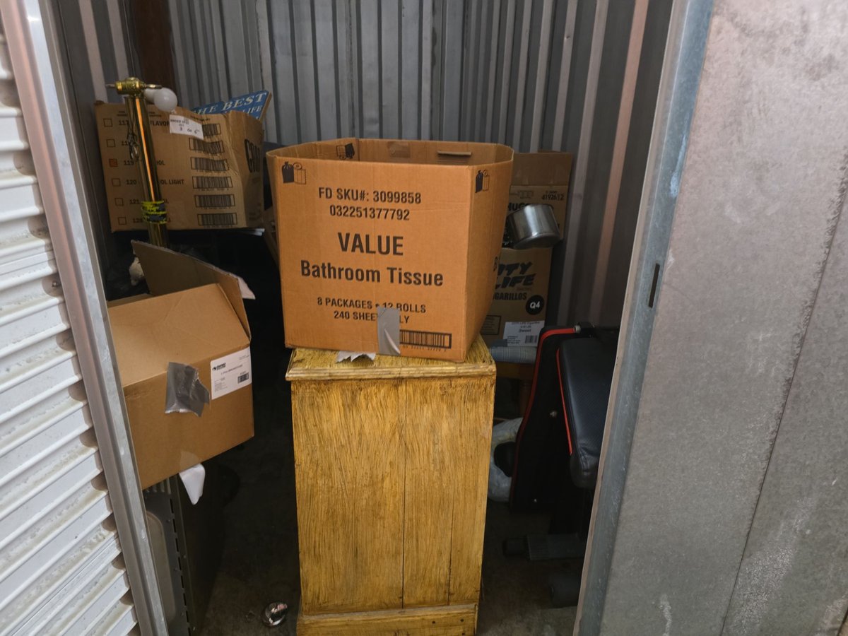 5 x 10 storage unit in Dayton, OH