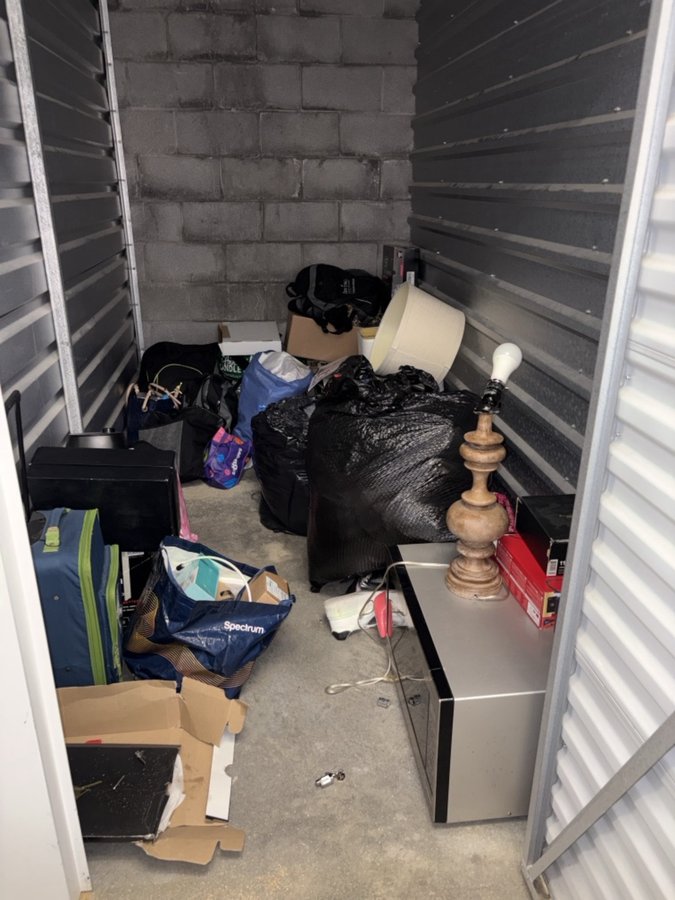 5 x 10 storage unit in Irving, TX