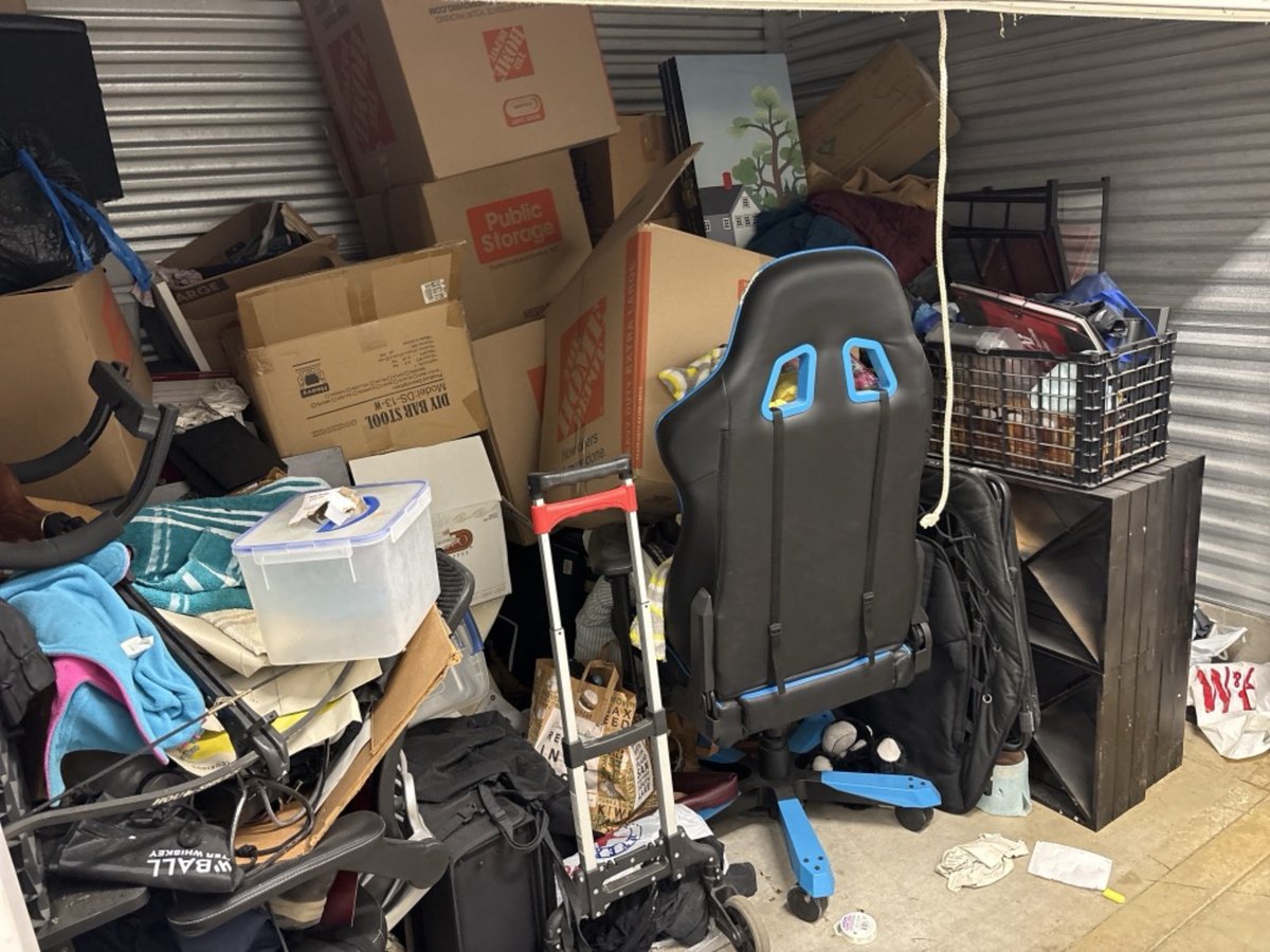 10 x 7 storage unit in Irving, TX