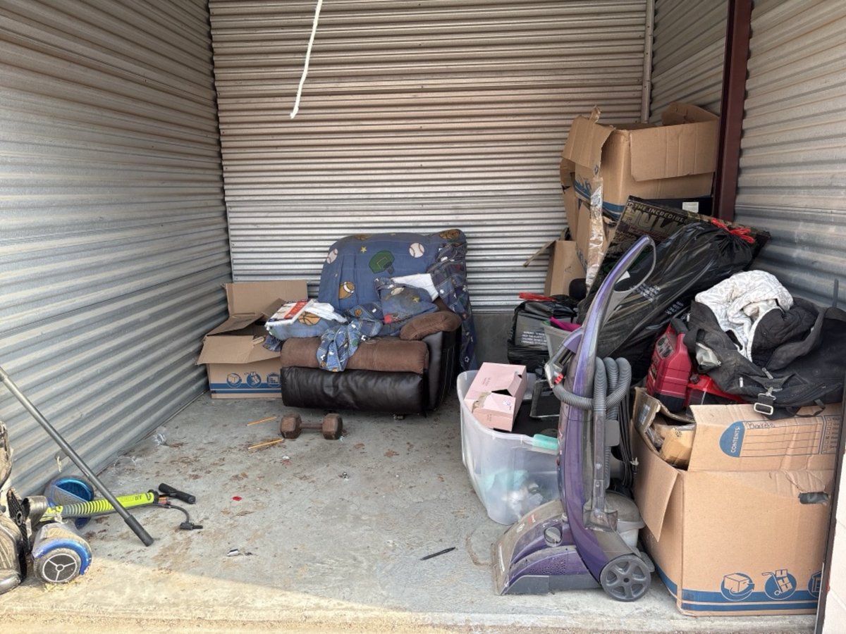 10 x 10 storage unit in Irving, TX