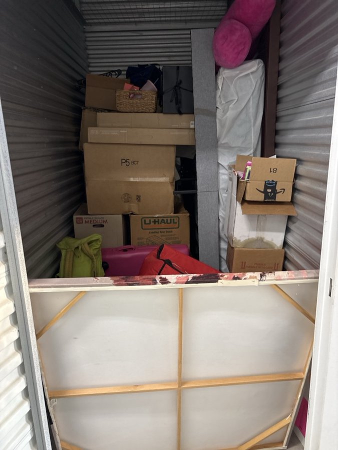 5 x 10 storage unit in Irving, TX