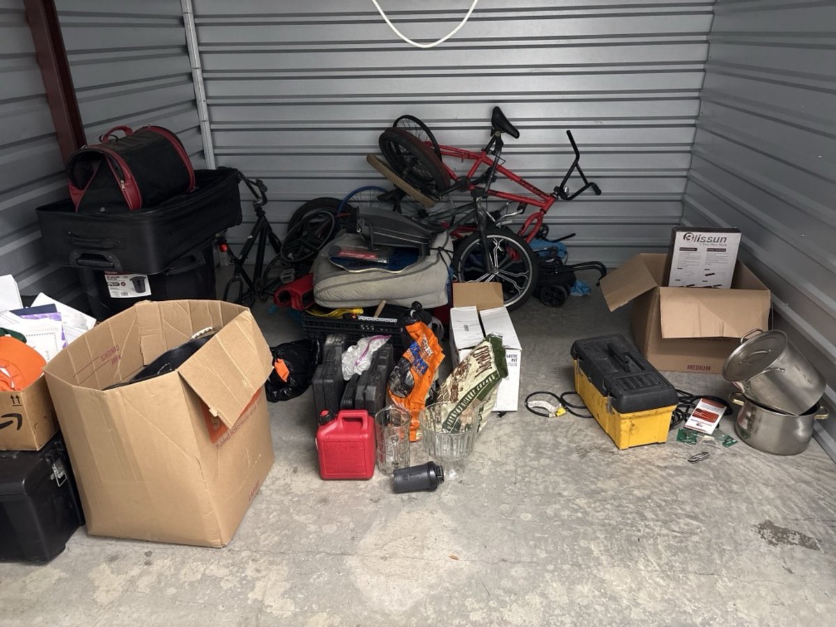 10 x 10 storage unit in Irving, TX