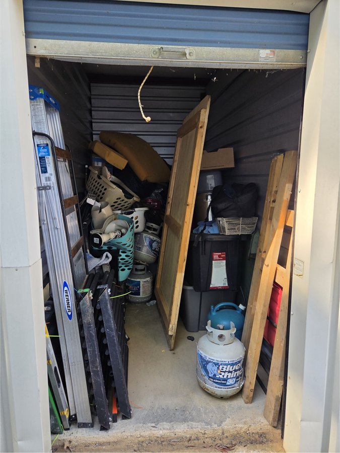 5 x 10 storage unit in Rossville, GA