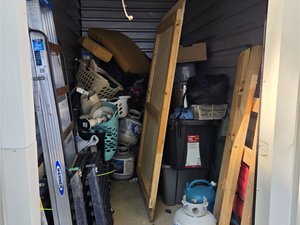 5 x 10 unit in Rossville