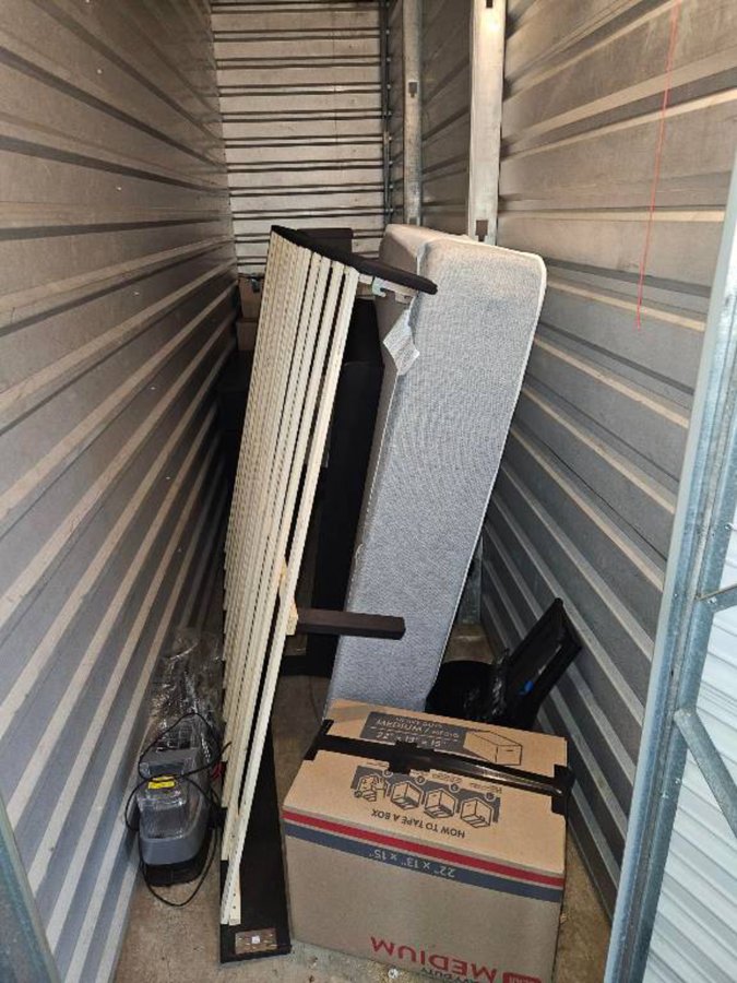 8 x 15 storage unit in Norfolk, VA