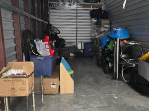 10 x 20 storage unit in Brandon, FL