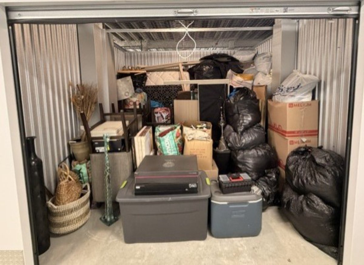 10 x 10 storage unit in Frederick, MD