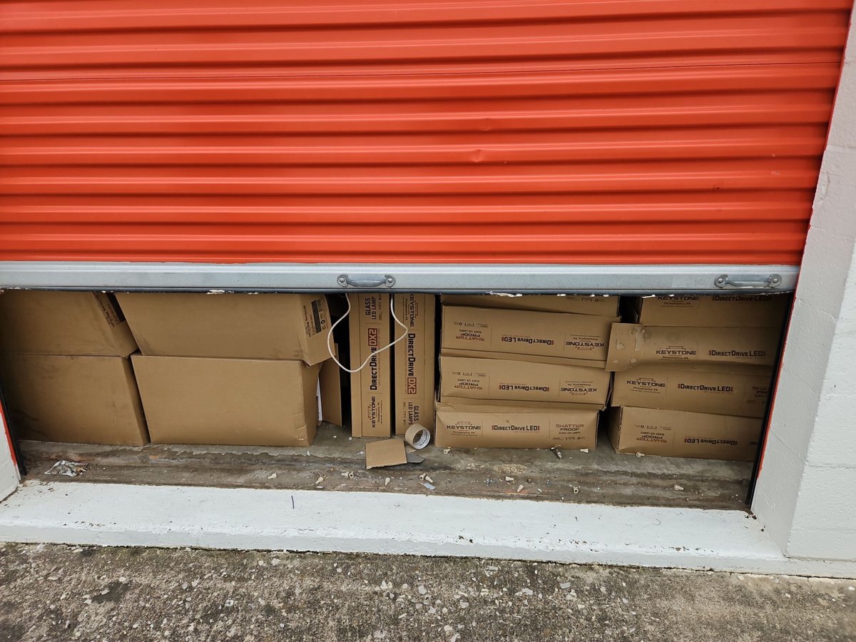 10 x 15 storage unit in Irving, TX