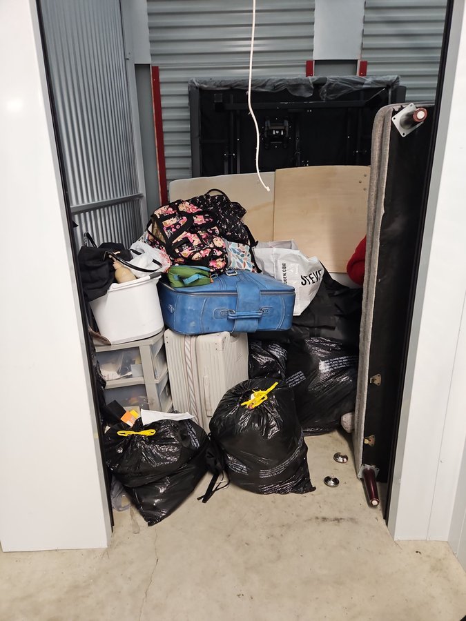 7 x 12 storage unit in Irving, TX