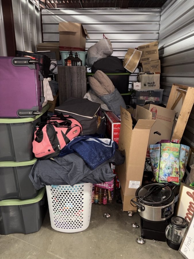7 x 10 storage unit in Irving, TX