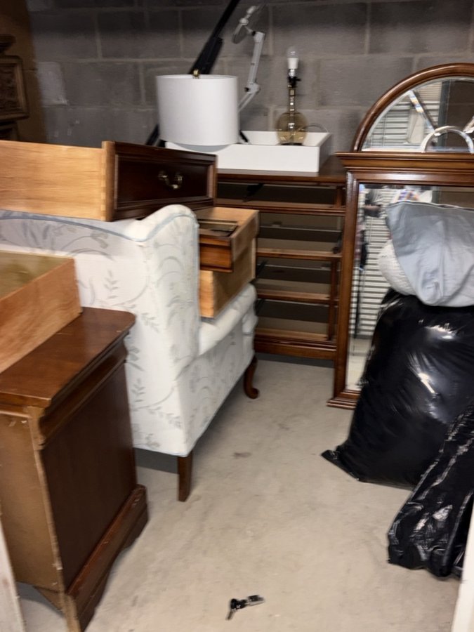 6 x 10 storage unit in Dallas, TX