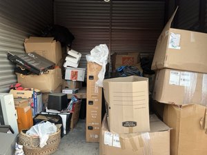 10 x 10 storage unit in Dallas, TX