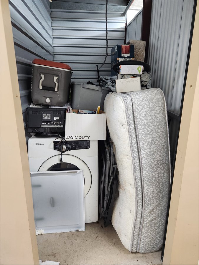 10 x 10 storage unit in San Antonio, TX