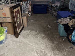 10 x 15 storage unit in Dallas, TX