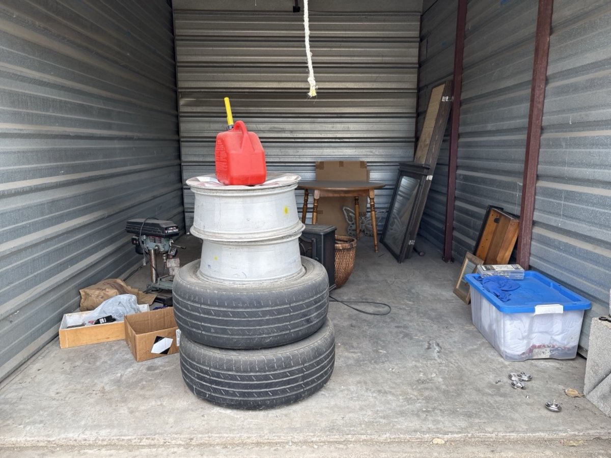 10 x 15 storage unit in Dallas, TX
