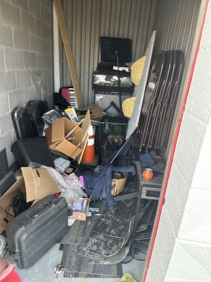 6 x 10 storage unit in Pantego, TX