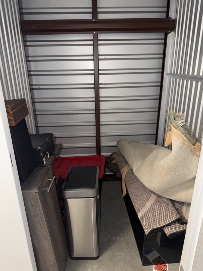 5 x 5 storage unit in Alexandria, VA
