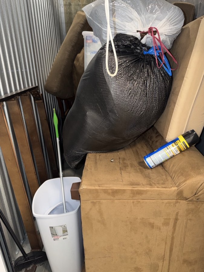 5 x 10 storage unit in Alexandria, VA