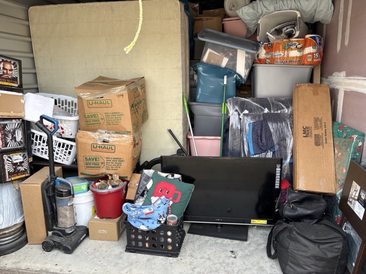 10 x 15 storage unit in Irving, TX