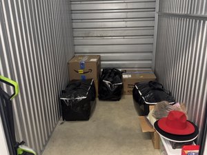 5 x 10 storage unit in Alexandria, VA