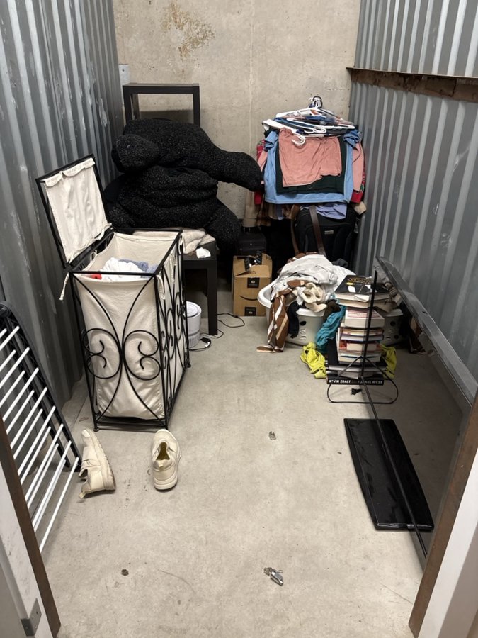 5 x 10 storage unit in Dallas, TX