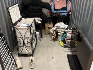 5 x 10 storage unit in Dallas, TX