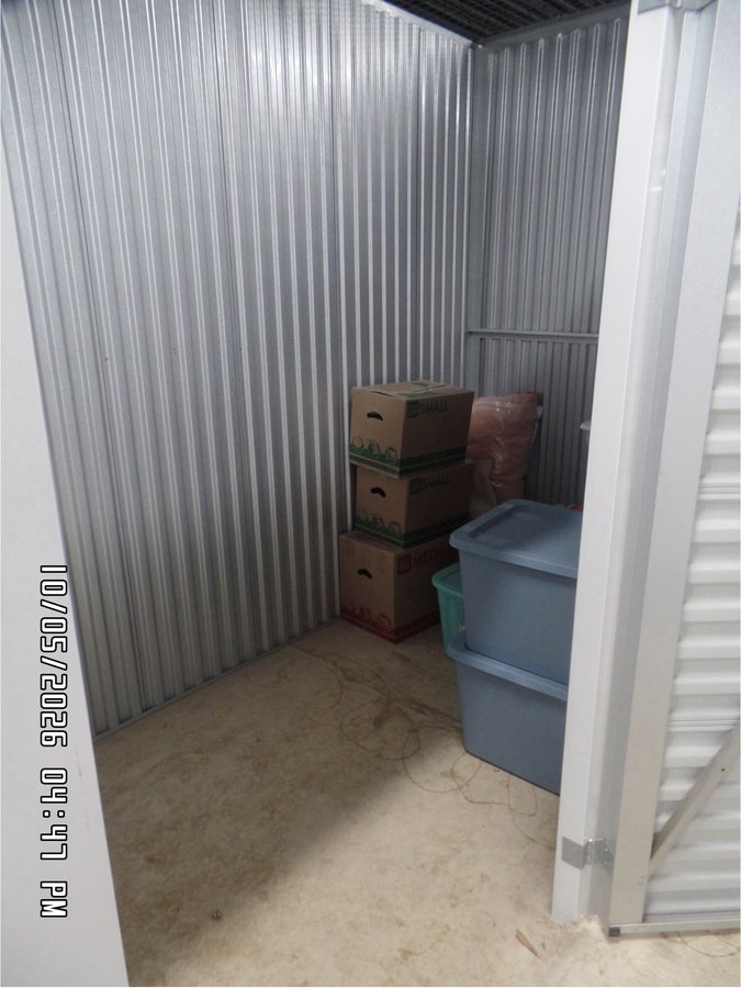 5 x 10 storage unit in Pekin, IL