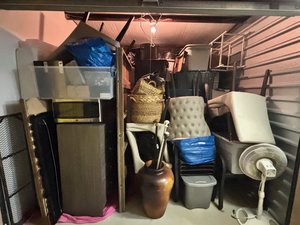 10 x 10 storage unit in Waldorf, MD