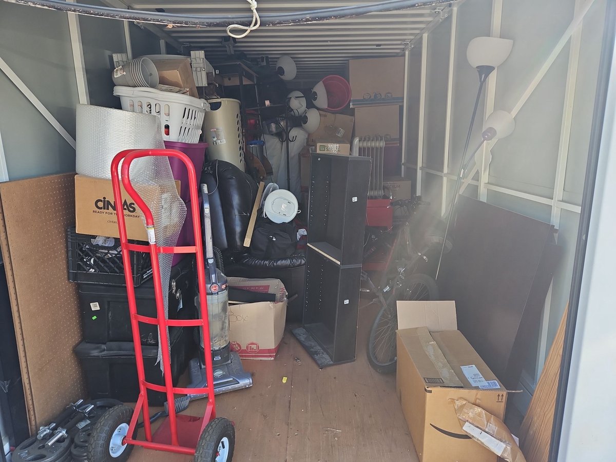 8 x 20 storage unit in Irving, TX
